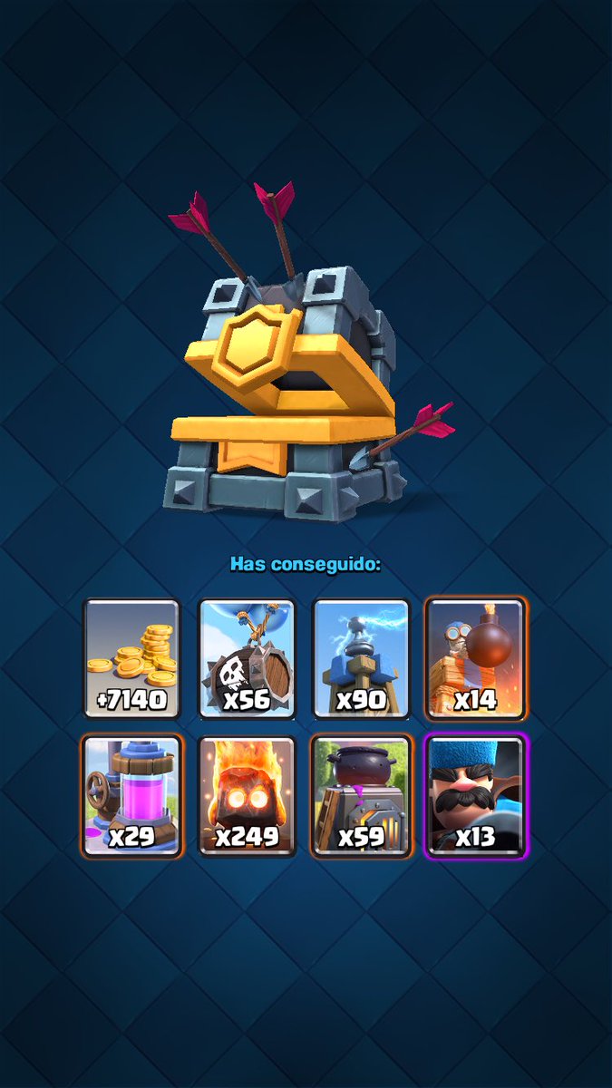 🌐#ClashRoyale
Acaba la temporada de #ClanWars y logramos el mejor Cofre de Oro! 😊💪🏻