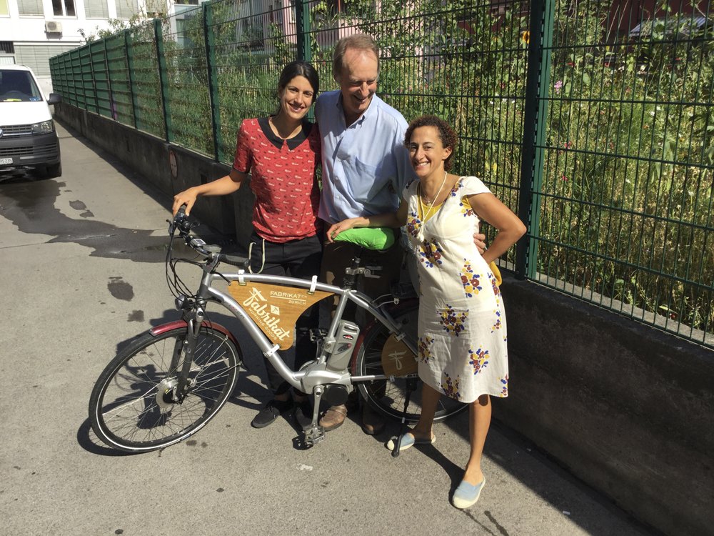 Ab die Post! Fabrikat-Ambassador, Möglich-Macher und Familien-Mitglied macht die Stadt Baden künftig Fabrikat-bestückt unsicher. Danke für’s Umsatteln und die langjährige tatkräftige Unterstützung!