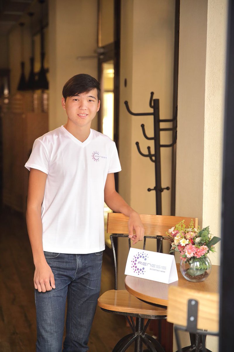 RenesisProject's tweet image. Renesis goes physical. Retails have started to accept Renesis. More pictures to follow = )