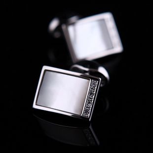 lelandstyles's tweet photo. A must have silver #mother of #pearl centered #cufflinks. Keep it #stylish, #gentlemen.
#ceo #menwithclass #luxurylife #tailoring #menwithclass #mensfashion #bespoke #styleoftheday #tie #rebel #asstyle #satorial #tailoring #elegant #camisas https://t.co/wBlVqY1EcL