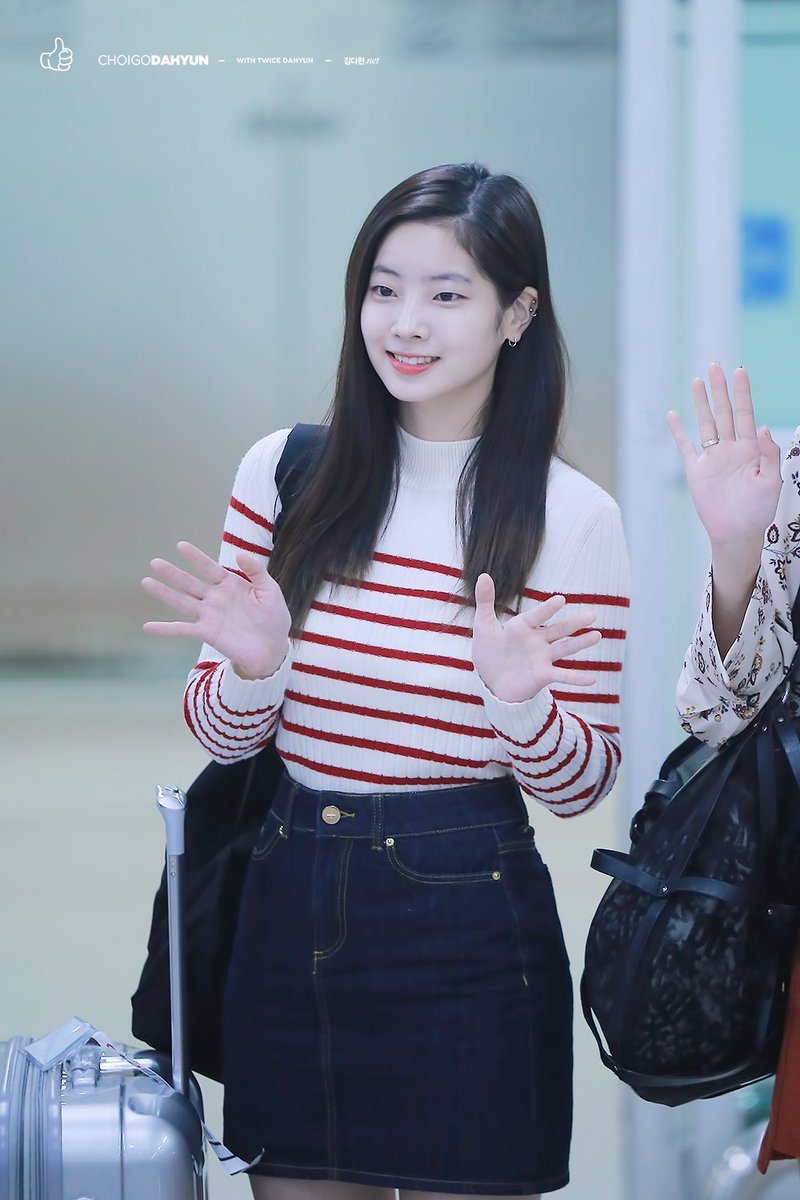 Jsy Fashion 2 Years Ago Today Blancandeclare Dahyun Twice Teavora Skirt T Co Udw4t8qunv Twitter