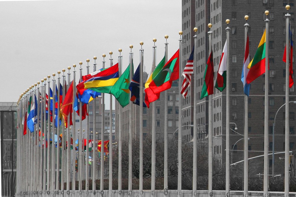 UNFCCC's tweet image. .@UN Climate Chief @PEspinosaC and Paris Mayor @Anne_Hidalgo call for “a new form of inclusive multilateralism” to achieve the #SDGs &amp;amp; #ParisAgreement goals of the ahead of #GCAS2018 bit.ly/2N05Dio All actors must come together to bring #ClimateAmbition to the next level