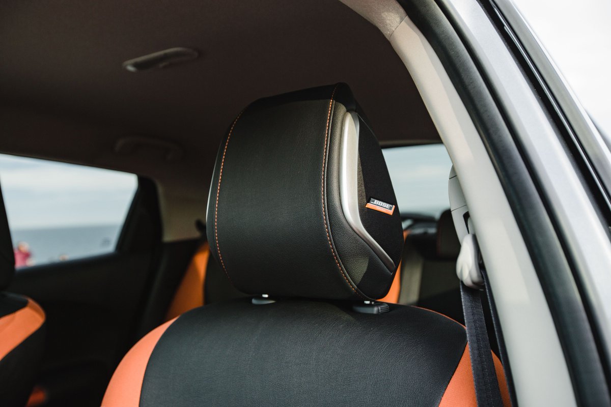 bose car headrest speakers