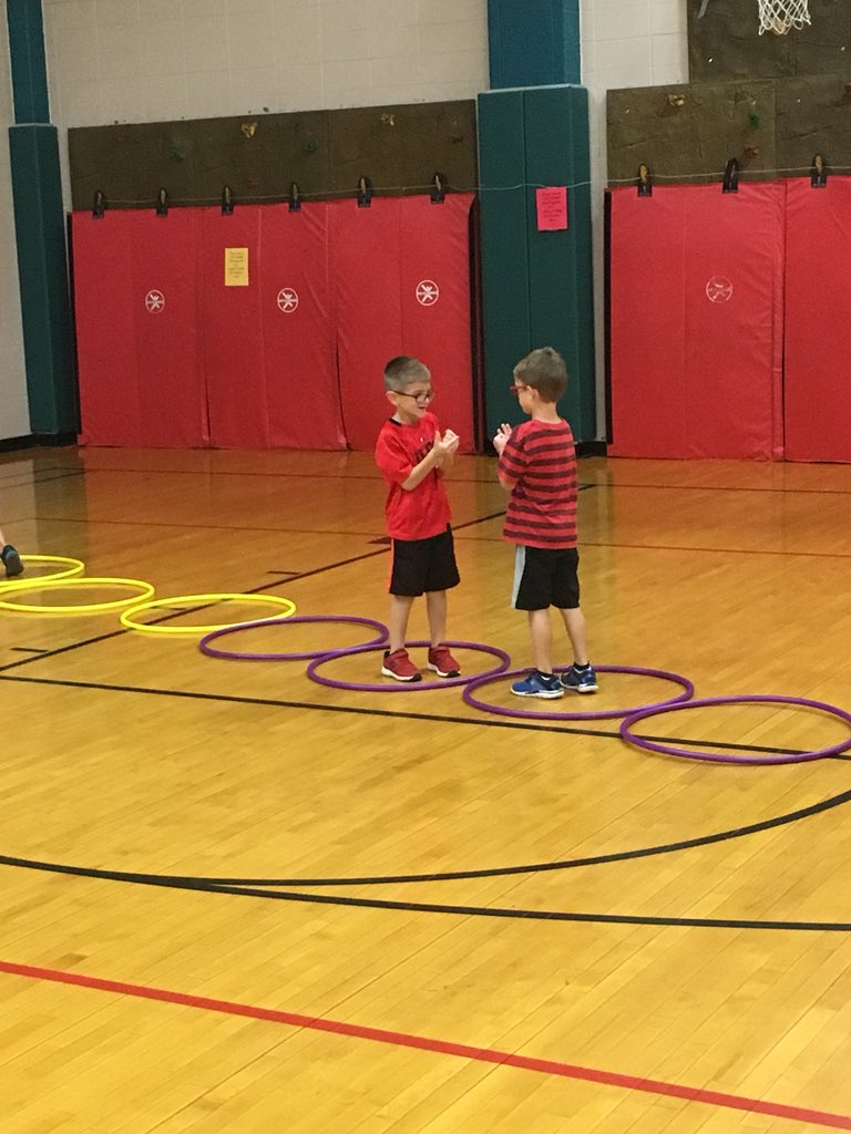 BrightElSchool's tweet photo. The students in Miss Tylerโs PE class had fun learning a new activity that involves movement and a well known game. #BESPEROCKS #rockspaperscissors https://t.co/Gavrnenykh
