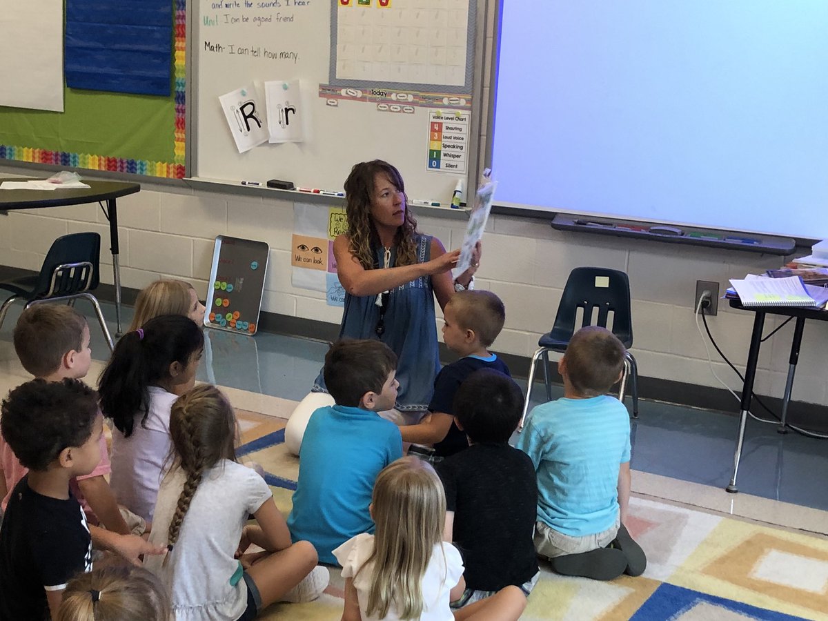 anna_grant's tweet image. Thank you @MixedupinBooks for being our guest reader yesterday!What a treat! #180Midway #MesEmpowers @HaleyM_USC