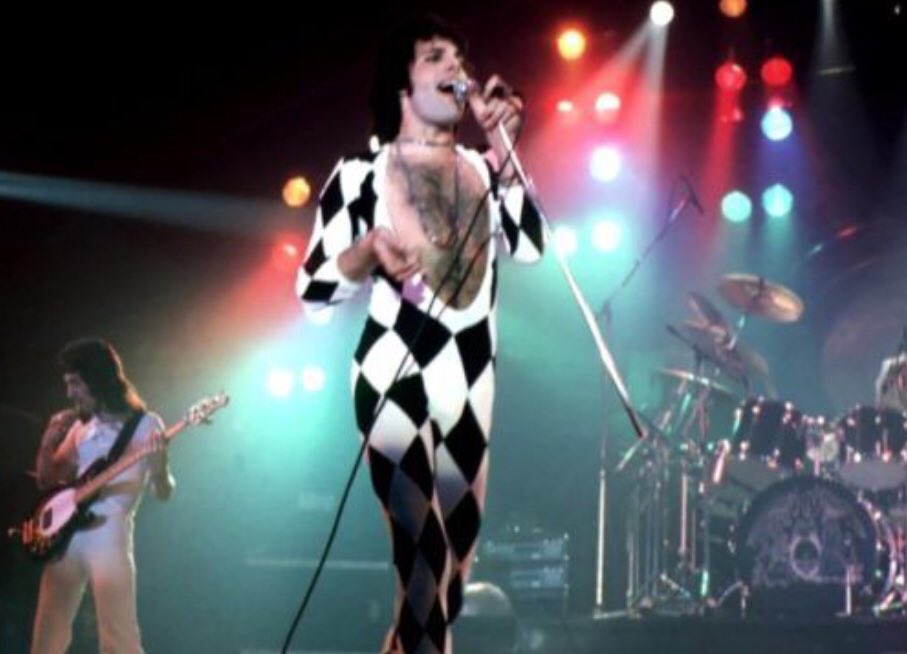 Happy 72nd Birthday to my favorite vocalist of all time, Freddie Mercury. Plus who else could pull off this unitard? 
