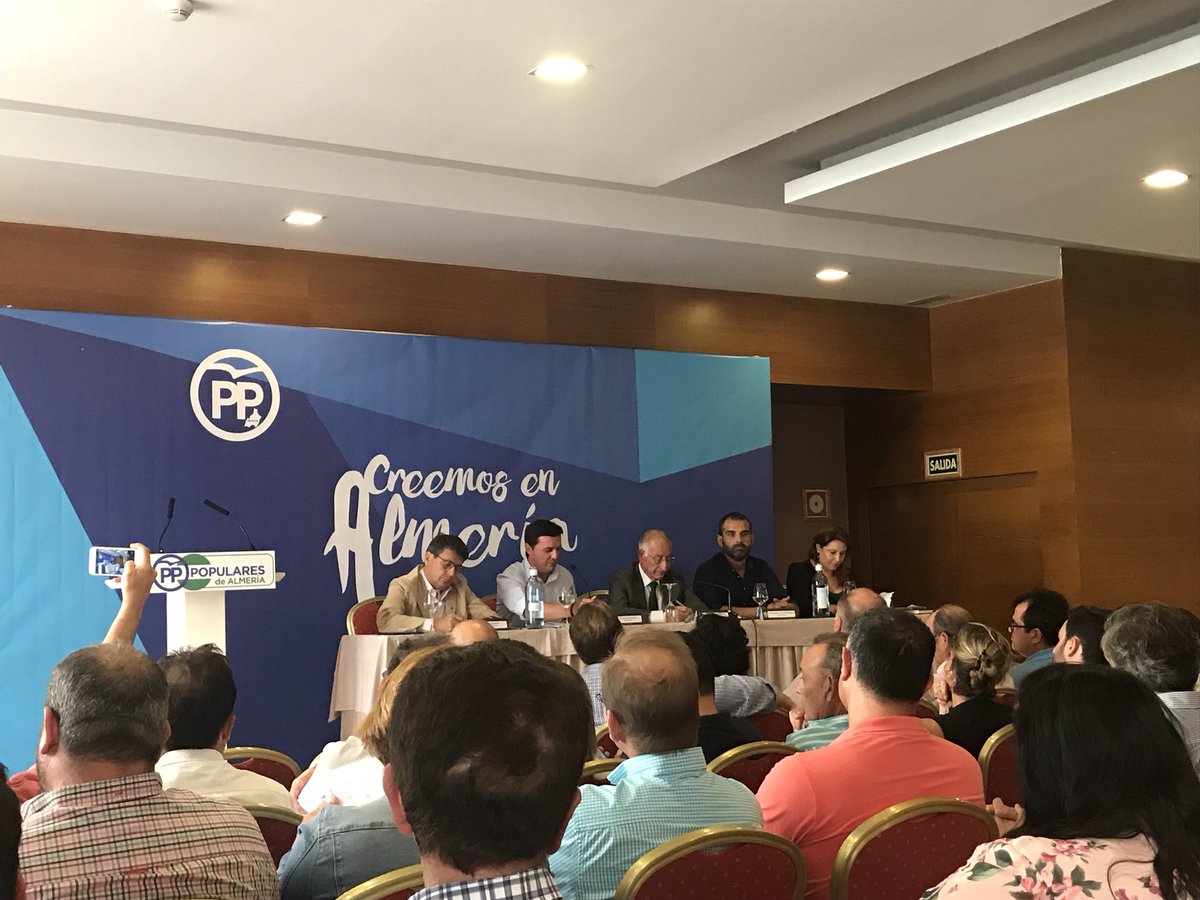 PP_Almeria's tweet photo. La junta directiva del @PP_Almeria aprueba el nombramiento de Juan José Matarí como vicepresidente; y de @mcastellonrubio y @PacoGutierrezM como vicesecretarios ¡Enhorabuena! https://t.co/1S1uAy5uHK