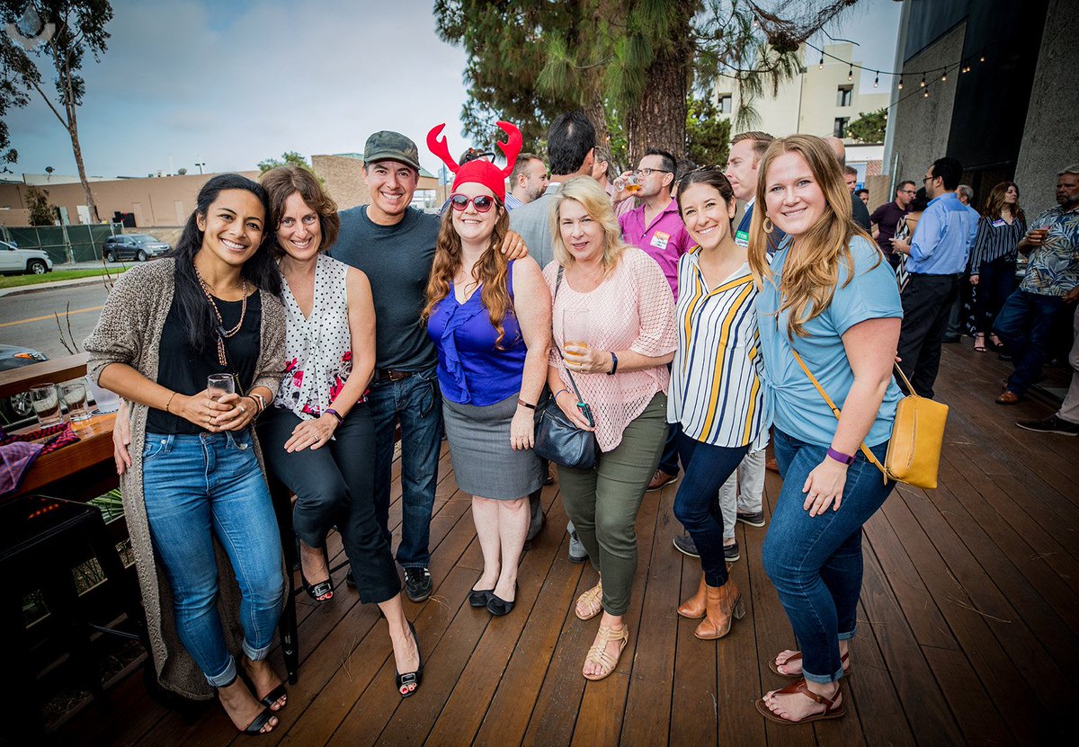 networkafterwrk's tweet image. If you want to go somewhere, its best to find someone who has already been there. -Robert Kiyosaki #NetworkAfterWork