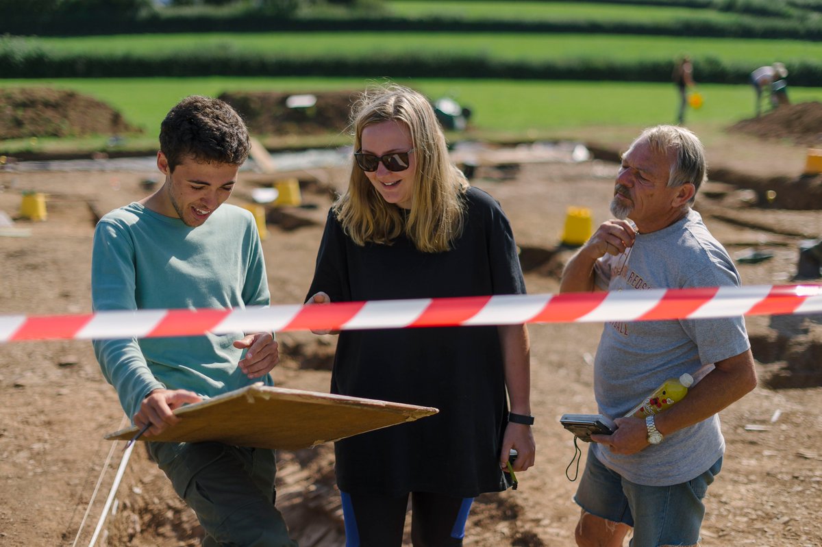 Experts from the <a href="/UniofExeter/">University of Exeter</a> are uncovering the secrets of Devon’s Roman history. Have a tour of the excavation, see some of the finds and talk to members of the team at an Open Day this Saturday 8th September. <a href="/UofEArchaeology/">Exeter Archaeology</a> <a href="/IpplepenDig/">Ipplepen Project</a> ex.ac.uk/bwP