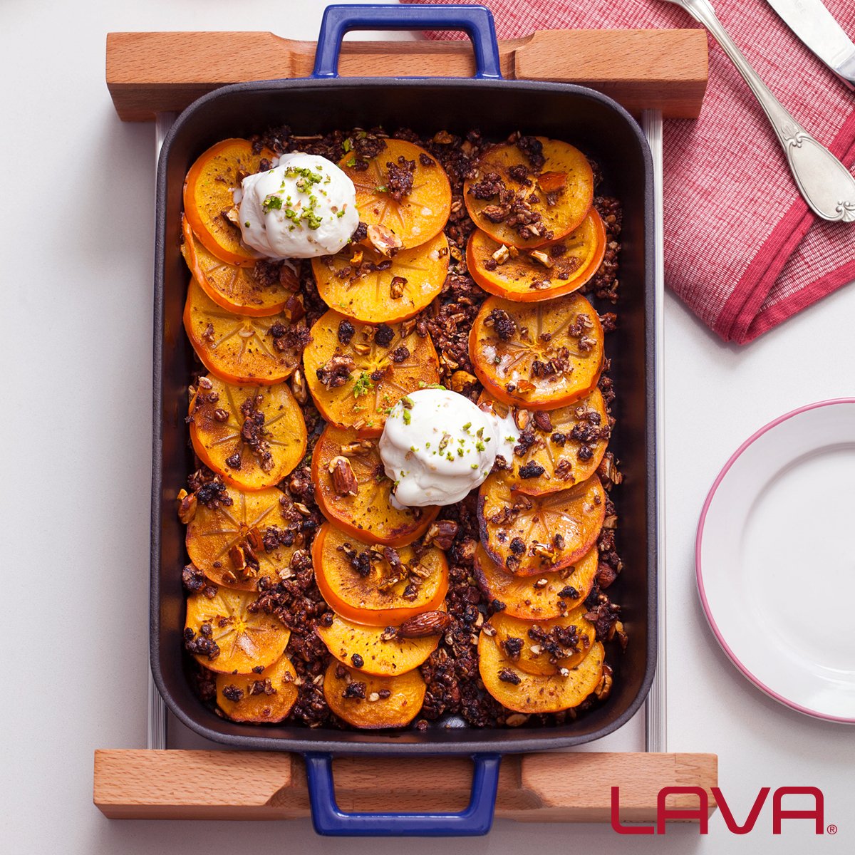LavaMutfagi's tweet photo. @chefrafetince ‘nin ‘’Trabzon Hurmalı Granola’’ adını verdiği mükemmel tatlısı en Lava’lı haliyle karşınızda!
Sizde Lava ile harikalar yaratmak için https://t.co/AqERDiqH0i ‘u ziyaret edin. 🙂

#lava #yerliüretim #enlavalı #doğallıklalava #lavamutfak #lavamutfağı #granola #lezzet https://t.co/0WLtqSdVva