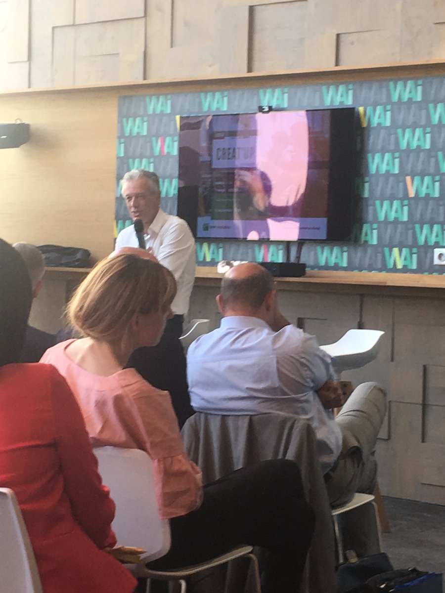 zicparis's tweet photo. “La banque n est plus un sujet d argent mais de prestation de services.” @hugueslebret lancement de #creatup #innovation by @BNPParibas @mabanque_bnpp @charl1e_B @BertrandCizeau #creationdentreprise #territoires https://t.co/F6ECuU3aYI