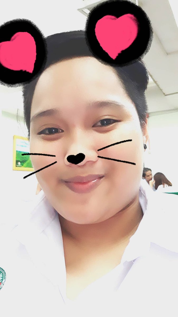 aldaveqt02's tweet photo. pa ngiti ngiti lang yan pero bagsak sa research yaaaan HAHAHAA https://t.co/xArjpepEgU