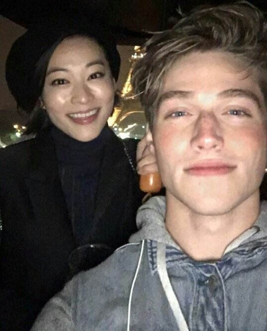 So cute aww!!
@froynextdoor #froy
@chewy_cho
@arden_cho #ardencho •
•
•
•
#genic_mag#genic_travel#trip#travel#travelingram#trippy#girlstrip#ビーチ#海#好きな人と繋がりたい#ビーチ#旅#女子旅#旅行#海外旅行#カラフル#ピンク#キラキラ#クリスタル#トラベル#副業#在宅#l4l#f#cute#ardencho