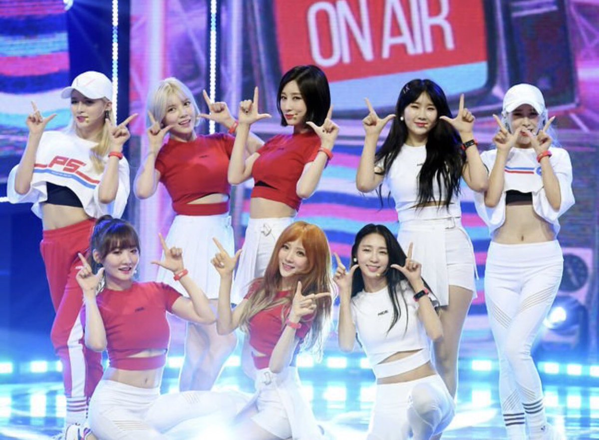 wegirls8's tweet photo. #위걸스 쇼챔피언 무대! 여러분 첫 온에어 무대가 #온에어 되었어요 너무 떨리고 긴장했지만 다음 무대에선 다욱더 열심히 하는 모습 보여드릴께요! 투표에 참여해 주셔서 감사합니다❤️ 다음 무대는 이번주 일요일 ✨SBS 인기가요 입니다 #wegirls #신인걸그룹 #뉴미디어걸룹 #라임소다 #이달의소녀 https://t.co/uguCV8bsc2