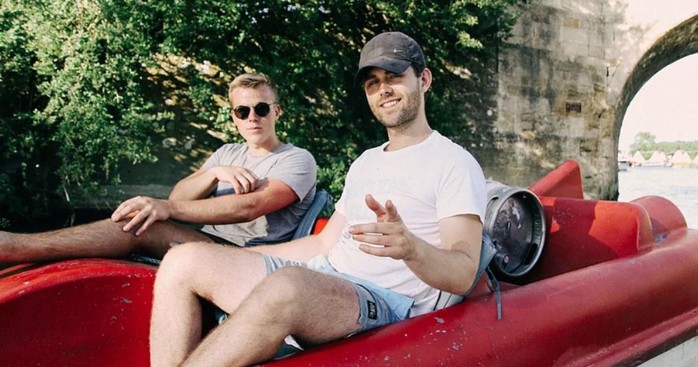 Originbifolds's tweet photo. Fred @flintoff11 have you seen the @PedaloBros in action? 🚣‍♀️🚣‍♀️🚣‍♀️

Fancy a short leg on the Thames?  🔗 https://t.co/VU5q6zScPo

👉Two brothers pedalling the Thames in a battered Pedalo in order to help raise money for a dear family members life changing surgery.👈 https://t.co/0v0HmBXmk7