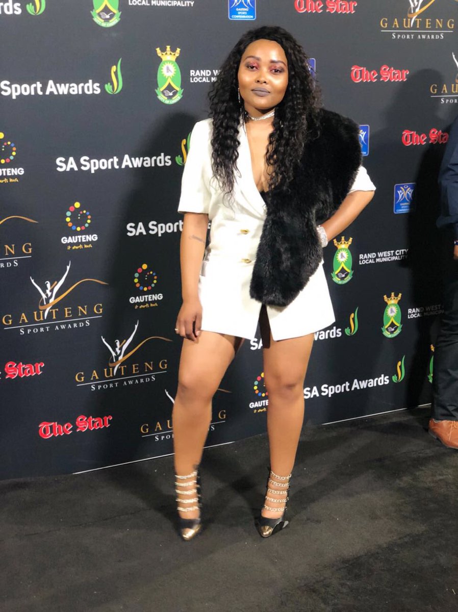 LeiksMaker's tweet photo. @cici_worldwide @londie_london Theres Mine.... 😘 @MissPru_Dj https://t.co/cltQDCoMD9