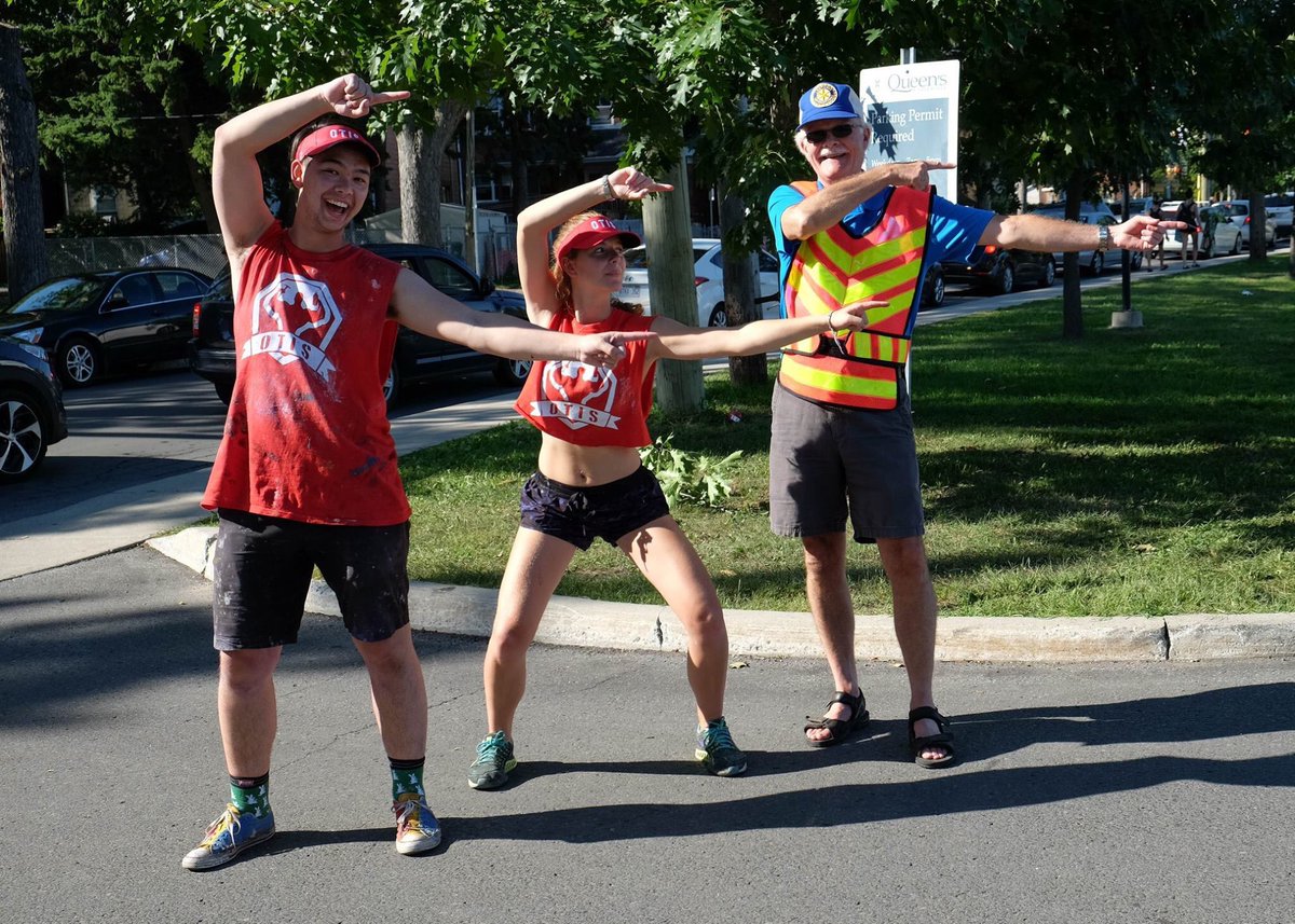 RCKingston_ON's tweet photo. TY KINGSTON! for your support of 4 local RotaryClubs in our #RotaryNutDrive TY @QueensEngineer frosh! photos on https://t.co/txDzHBkUKp
#ygk https://t.co/a47tTCt9Zq