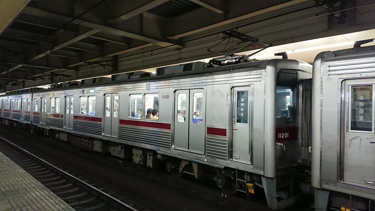 個人的に好きな電車 Twitter પર 東武スカイツリーライン 北千住駅 系2連トップナンバーを引き連れた 全コルゲート 全リニューアル8連 区間準急浅草行 前パンが見たい 東武スカイツリーライン 北千住 東武系 コルゲート リニューアル車