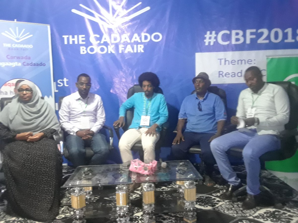 Booskapro's tweet photo. DOODII-UGU-KULULEED "" 10-kii sano ee lasoo Dhaafay maxaa iska badalay @cadaado "" 

@CadaadoBookFair 
#CBF2018 https://t.co/62sRdvJOWl