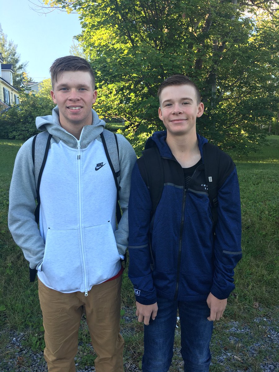 hlock's tweet photo. ❤️❤️ Grade 11 and Grade 8 ❤️❤️ https://t.co/SRzaeluZPJ