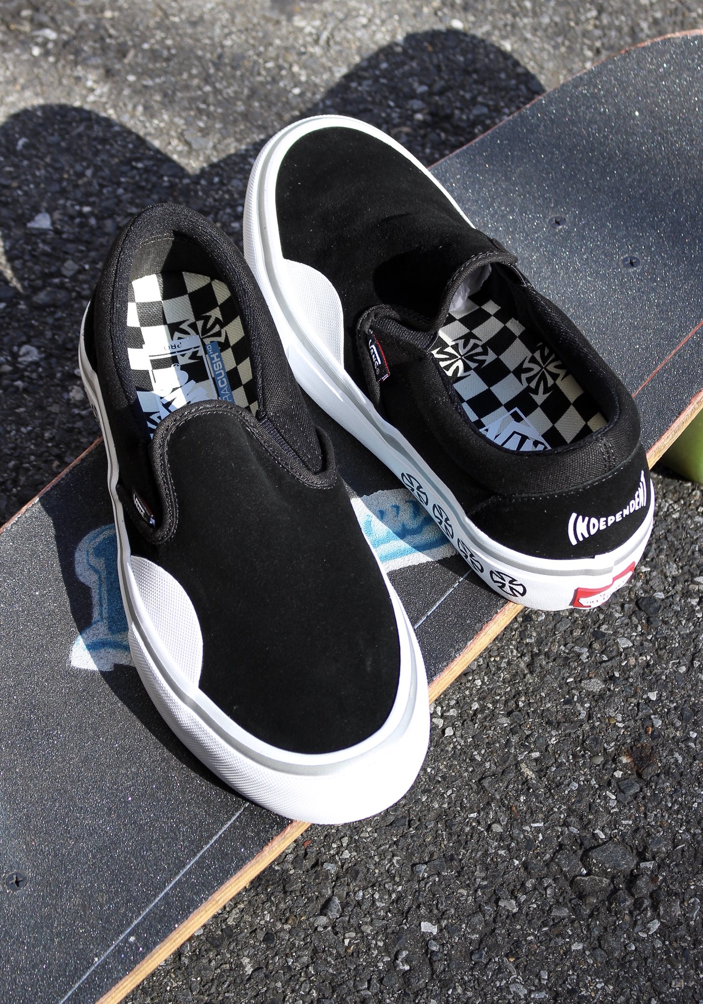 Vans x independent hotsell slip on pro