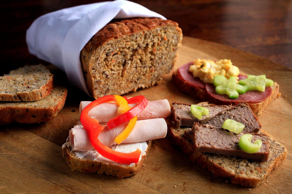 "Halvparten av norske foreldre mener at maten barna får på SFO ikke er sunn nok." Ved å inkludere Skolefrukt i SFO-måltidet vil skole og kommune enkelt øke frukt- og grøntandelen på SFO 👊🥕🍎#folkehelse #skolefrukt #skolemat forbrukerradet.no/siste-nytt/sto…