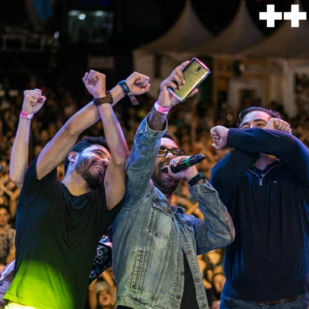 Dittomusic's tweet photo. Congrats to Ditto Colombia manager @wapatino who showed no fear in stopping the music at @paixfest, Venezuela to spread the gospel of Ditto🇻🇪 We are in 18 countries working 24/7 to get your music online and discovered.  #DittoDistributed #StayIndependent https://t.co/hO1Mp3F3OA