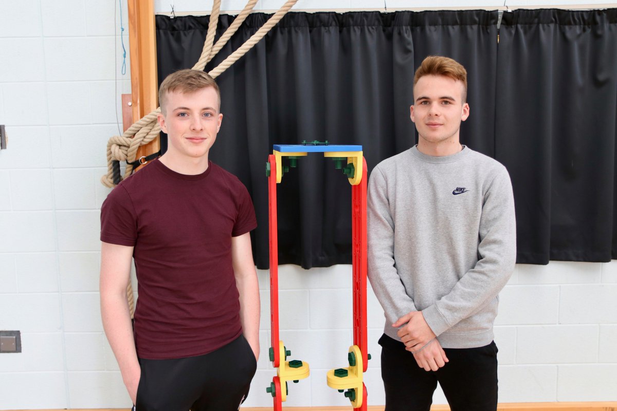 RFCANI's tweet photo. 📸 Yesterday we were delighted to attend the Senior Prefects Leadership Day facilitated by @204Field and 253 Med Regt. 

@GlenlolaSchool, @Bangor_Academy, @BangorGrammar &amp; @StColumbanusCol all joined together for a day of leadership education and team building! #ReservesNI ☘️💯 https://t.co/wt5vfuUexq