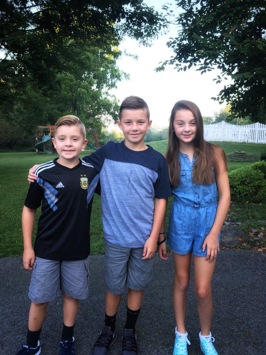 j9dueck's tweet photo. My babies.
Praying for all students and these three as they enter 4th Grade (Gavin), 6th Grade (Gray) and 7th Grade (Ella). Let’s do this! .
.
#firstdayofschool2018 #gonnamissthem #joyfullygrateful #4thgrade #6thgrade #7thgrade https://t.co/rYxtDh6Sn7