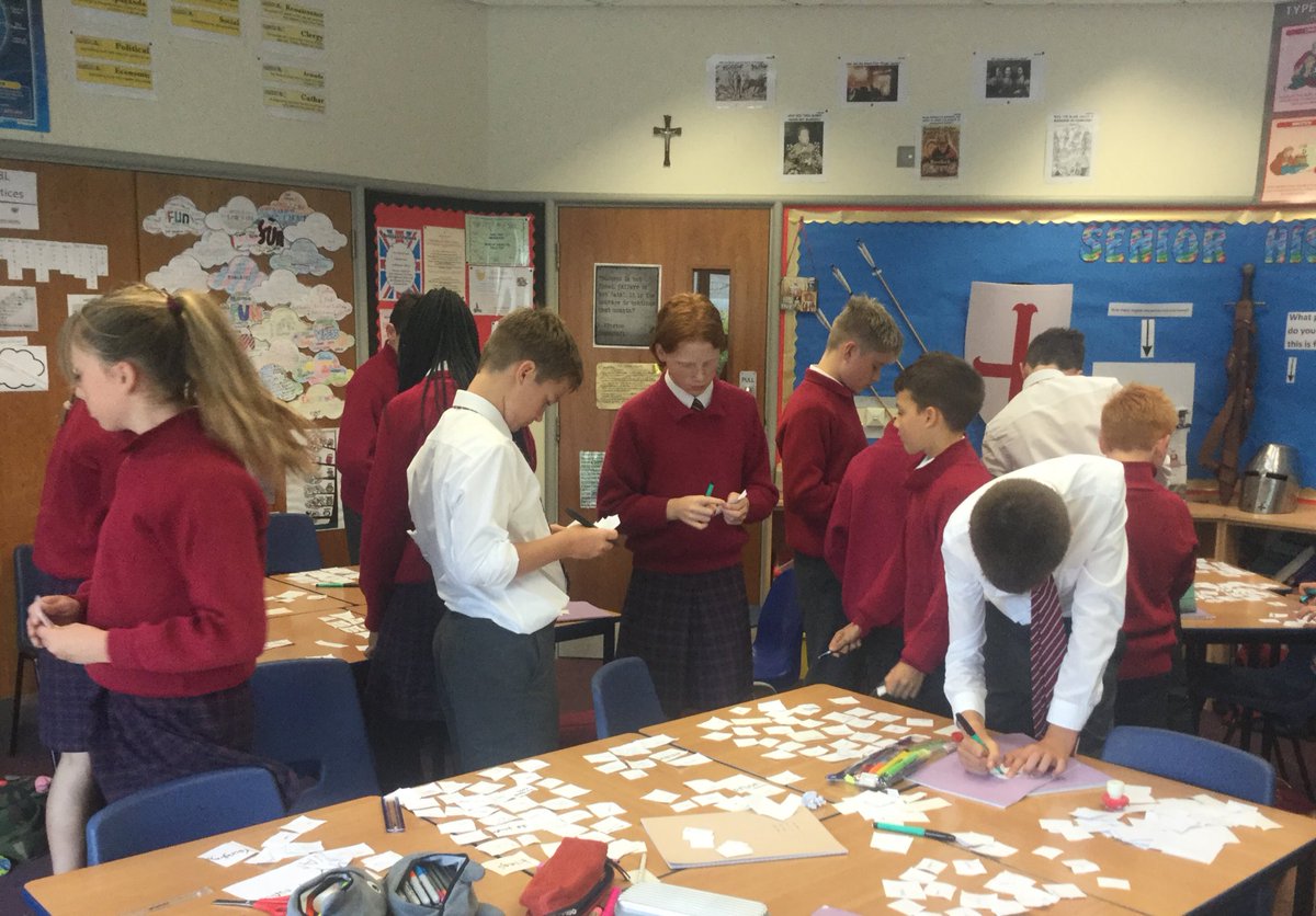 AHPrepHead's tweet photo. Thinking hard together.  Year 8 engaging in a collaborative higher order thinking and decision-making task as part of their first History lesson of the term. #AHPrepLearning #AHPrepYear8  #AHPrepTeamwork https://t.co/DFFZwRIDou