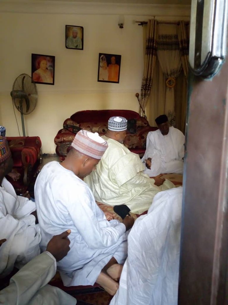 SenAbuKyari's tweet photo. Today at the Condolence visit to Tijjani modu Jabullam over the lost of his daughter, May her Soul Rest in peace Amin https://t.co/hlnASi1BkM