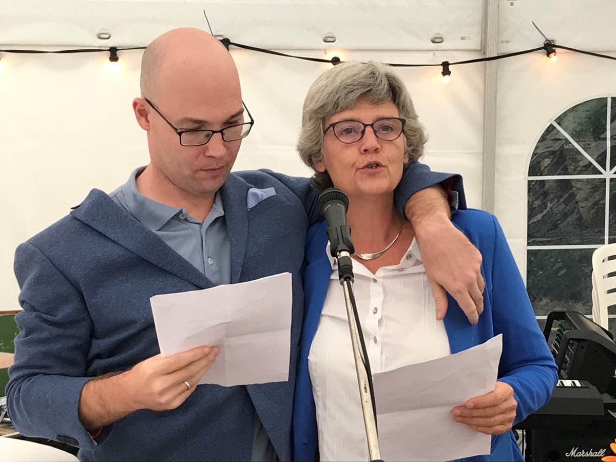 Mariehjemmene's tweet photo. Onsdag er nyhedsbrevsdag. Vi bringer en tale fra Selma Maries jubilæumsfest, der er så meningsfuld, rørende og flot, at vi i @Mariehjemmene ikke kan rose den nok. En beboer og hans mor beskriver smukt, hvad Mariehjemmene dybest set handler om. #dkpol https://t.co/SJdRt9zqSv https://t.co/t4sLPv6JG1
