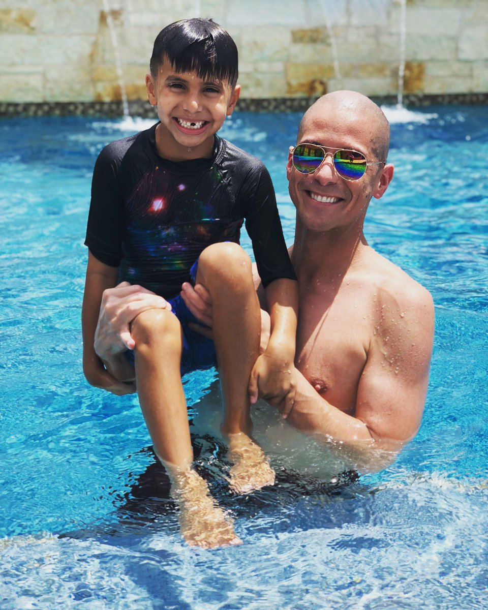 TreySerna's tweet image. It’s always a blast hanging out with this kid! Can’t believe how big he’s getting! #nephew #smartalec 😆 #family #uncle #guncle #pooltime