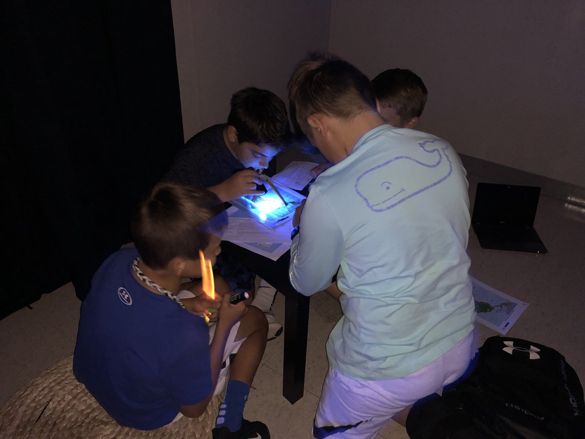 LuvTching's tweet photo. Yeah, @RMS6Eagles at @ProsperRogersMS glows in knowledge. https://t.co/TcgoGQk1H0