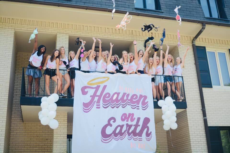 jordanchalks's tweet photo. @ksbetapiphi is definitely heaven on earth. What isn’t? The fact that PC ‘15 only has 8 more months left together :( #WingItWednesday https://t.co/he6iYPA5qa