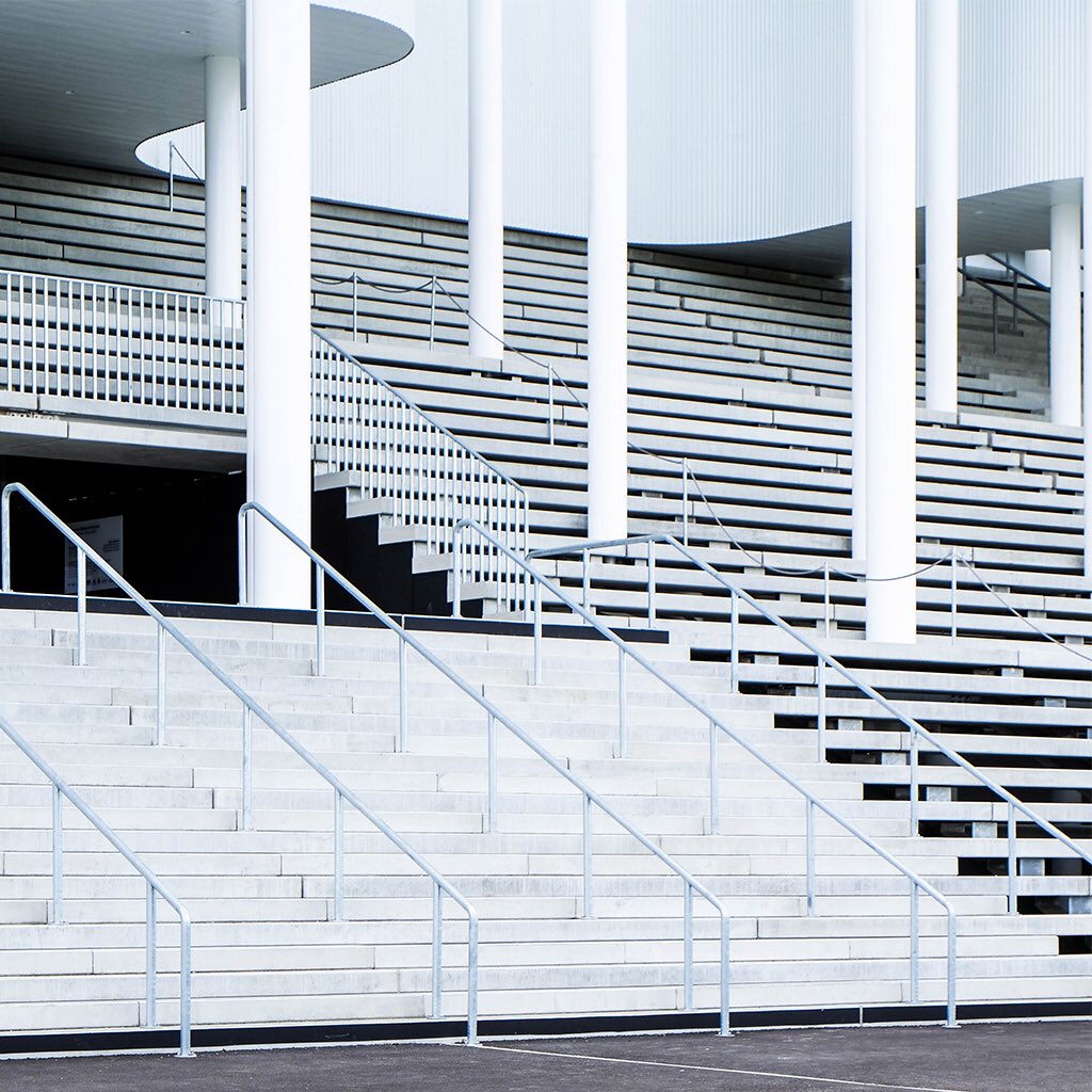 Architecture inspires us, feel the lines, the design of the powerful spaces. 
 New inspiration for AW 18-19 
harrys1982.com