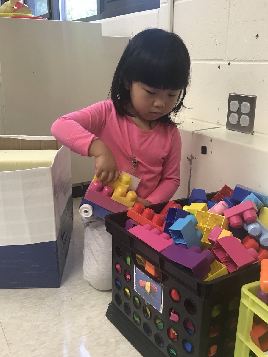 thurstonpre's tweet photo. Preschool is Engaged! #A2Engage #preschoolrocks #preschoollife @a2Thurston @A2schools https://t.co/cfqgsOVlKN