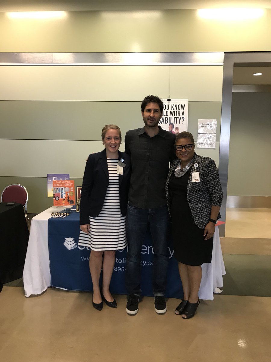 Mechiel's tweet photo. @StepstoLiteracy has sent the amazing @mattdelapena to HISD! @awolfeinnovate and @DawnDuBose5 greet Matt before heading into principals this morning. https://t.co/0vNb1SKQz1