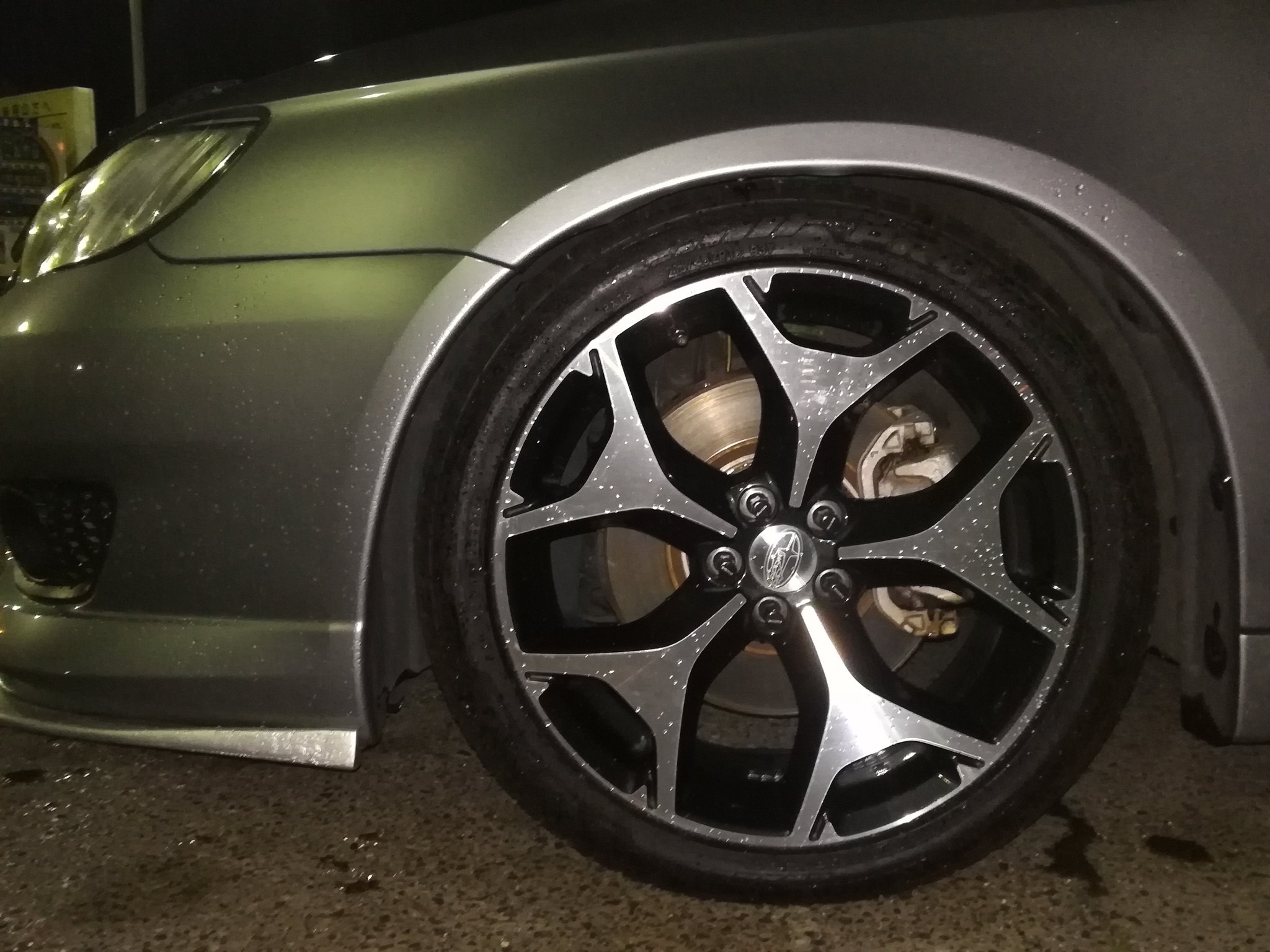 スバル フォレスター 純正アルミホイール 18インチ SJG 2.0XT