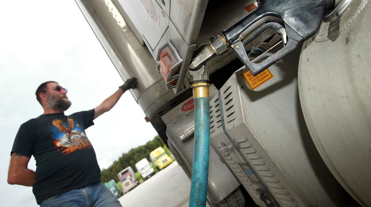 RedwoodLTL's tweet photo. Diesel Prices Creep Up in Anticipation of Storm Striking Gulf Coast https://t.co/4WkZADDTKk https://t.co/W6zP0INgVf