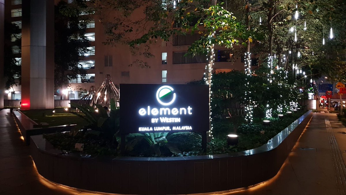 EnyLove_1's tweet photo. #latePost
Dibuang sayang
#justMemory
“Element by Westin”
Kuala Lumpur
#IsengSoreHari https://t.co/4ISvw93DOZ