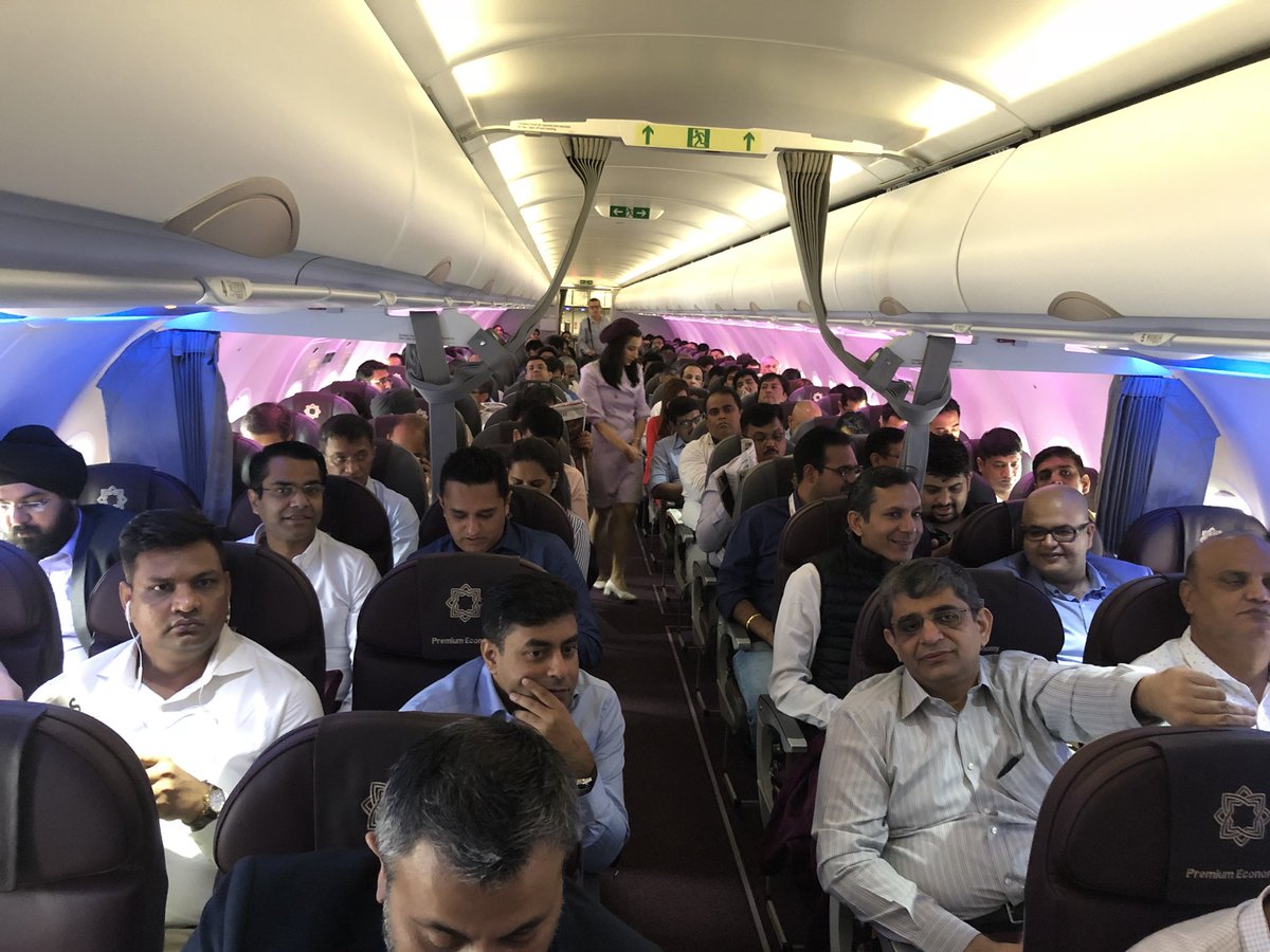 Hats off to @TheSanjivKapoor who sat in the economy class of the inaugural flight of the @airvistara #VistaraRetroJet. Went around the cabin patiently explaining #VistaraWorld #IFE and other features to passengers. #handson #GreatLeaderShip.