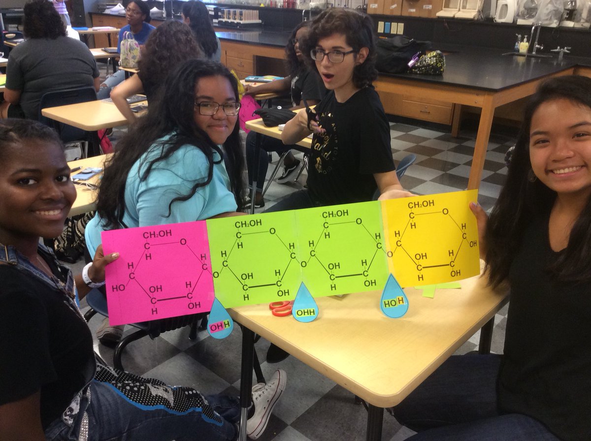PinedaScience's tweet photo. #APBio builds the world’s largest polysaccharide 🍭 #Pinedose #dehydrationsynthesis stay tuned for final product! https://t.co/jqIAUsGoo3
