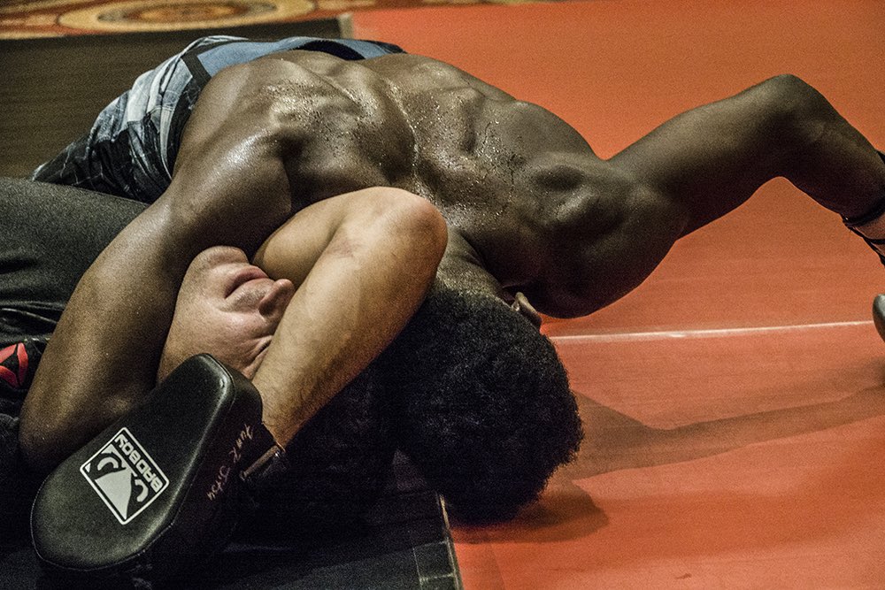 funkmasterMMA's tweet image. They wanna take everything I’ve worked for. Let’s see if they can handle all this smoke.
•
#HumanAnaconda #HumanBackpack #UFC228 #FunkBandits