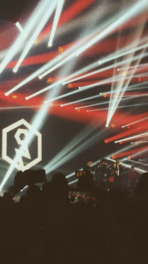 _Halfani_'s tweet photo. Что надо делать,что бы Ninety One вышли заграницу?Я в этом не шарю ,давайте думать вместе и подключать других . https://t.co/OFNkvFmCvX