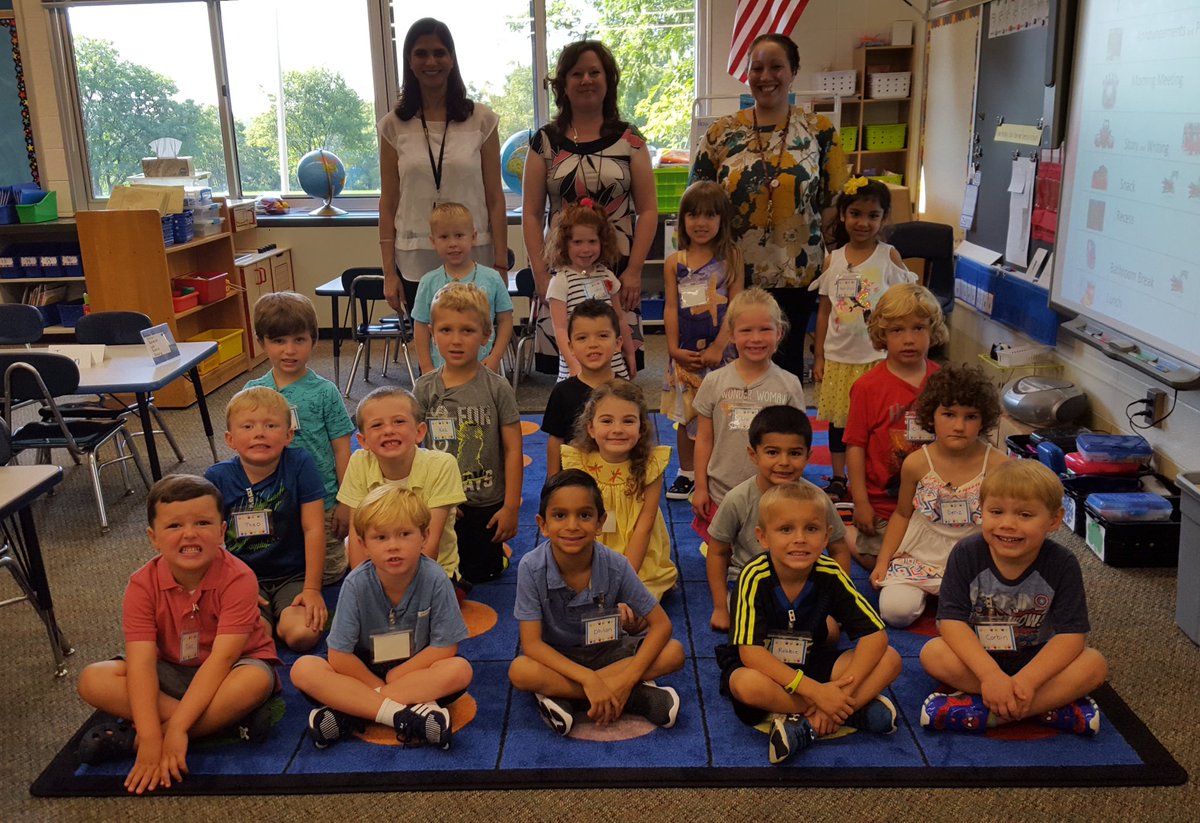 PCSDThornellRd's tweet photo. Celebrating our 1st day of Full Day Kindergarten with students in KA/R! https://t.co/TOYv9nT048