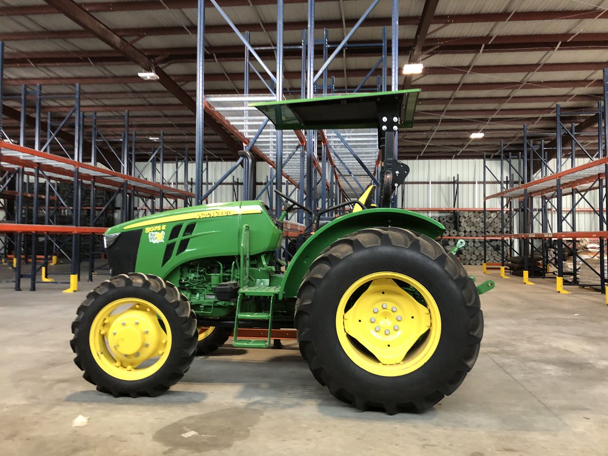 EA_SWPPP's tweet photo. Oh Deere; #JohnDeere, that is. The #Houston team has been moving into our new office this week and the new warehouse is lookin’ good!  
For total #erosioncontrol ... #theerosioncontrolexperts make the best allies 🌱💧🏆 https://t.co/eM1stfiTaS