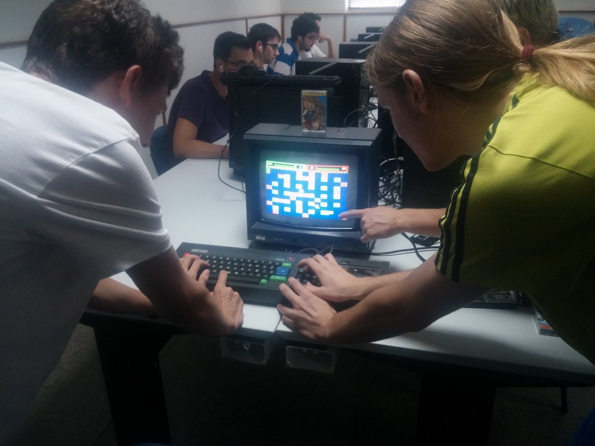 FranGallegoBR's tweet photo. #DEZ80 students discovering real #Amstrad #CPC 464 for their first time and playing some games (Dragon Attack, Space Harrier 2, Relentless, Outlaws, Hair Boy and The Grenades Conquest), most from #CPCRetroDev

Gathering some inspiration for their own creations in #Z80 #Assembler https://t.co/KSS8hpQHHp