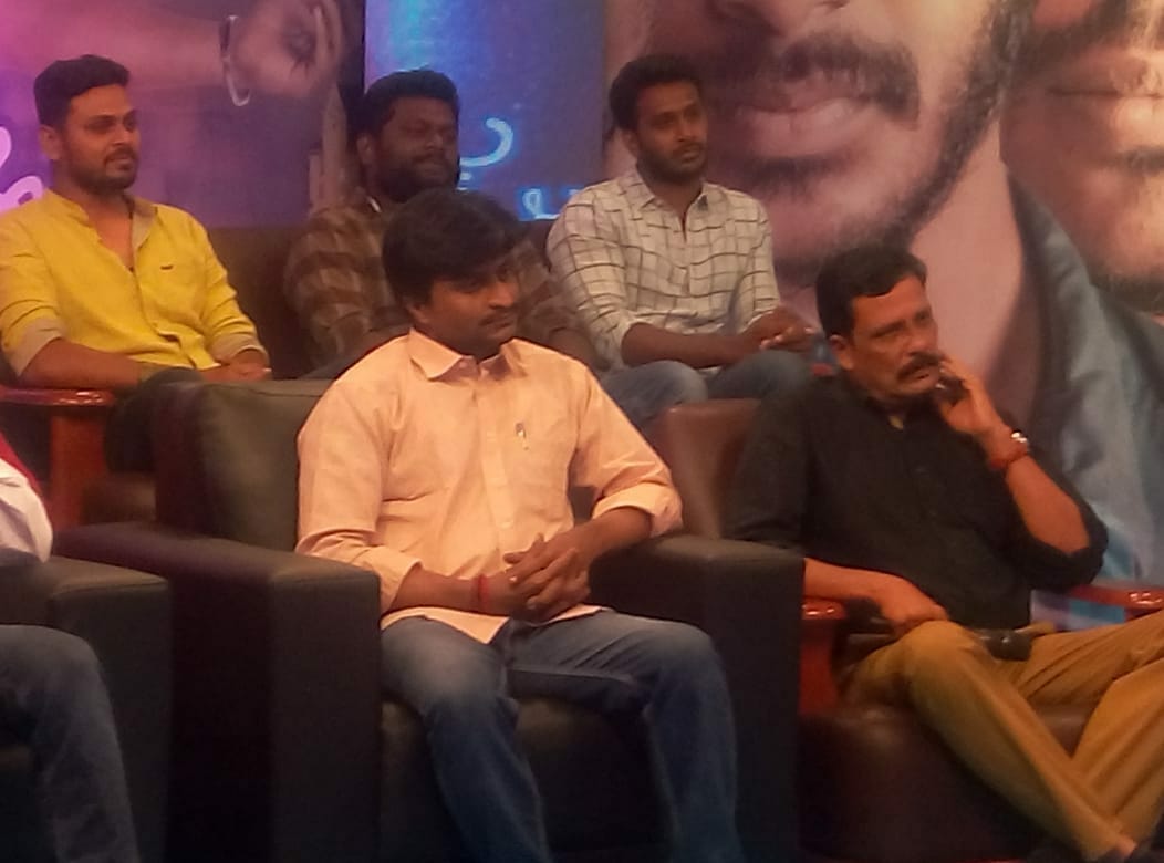 kalakkalcinema's tweet photo. #AvalukkennaAzhagiyaMugam Team Interview on #Kalaignartv . Promotion on full swing. #AAMFromSep7th 

@gsuzane @ASivakesavan1 @KathirSrinivas4 @kathiravanstudi @SevenSri https://t.co/QXLXmTxm9n