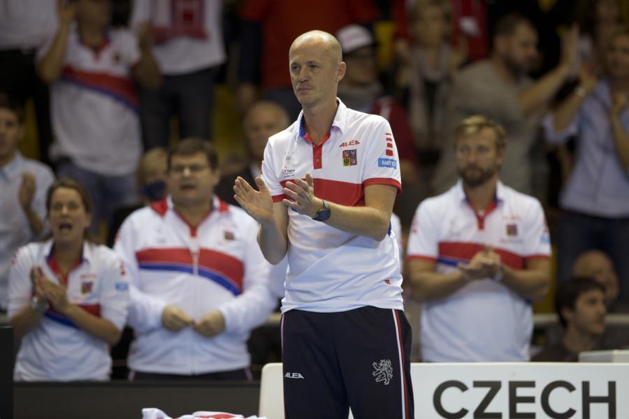 sportCT's tweet photo. Lístky na finále @FedCup šly na dračku. Bude skvělá atmosféra, těší se Pála.#FedCup2018
https://t.co/mbhgBFQ8lG https://t.co/gPcCgluvk0